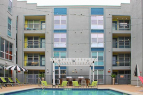 Upstay - Condo w Pool-Gym-Games-BBQ!